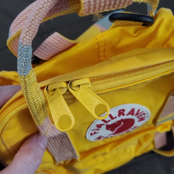 Fjallraven Kanken Mini - Picture 5 of 7